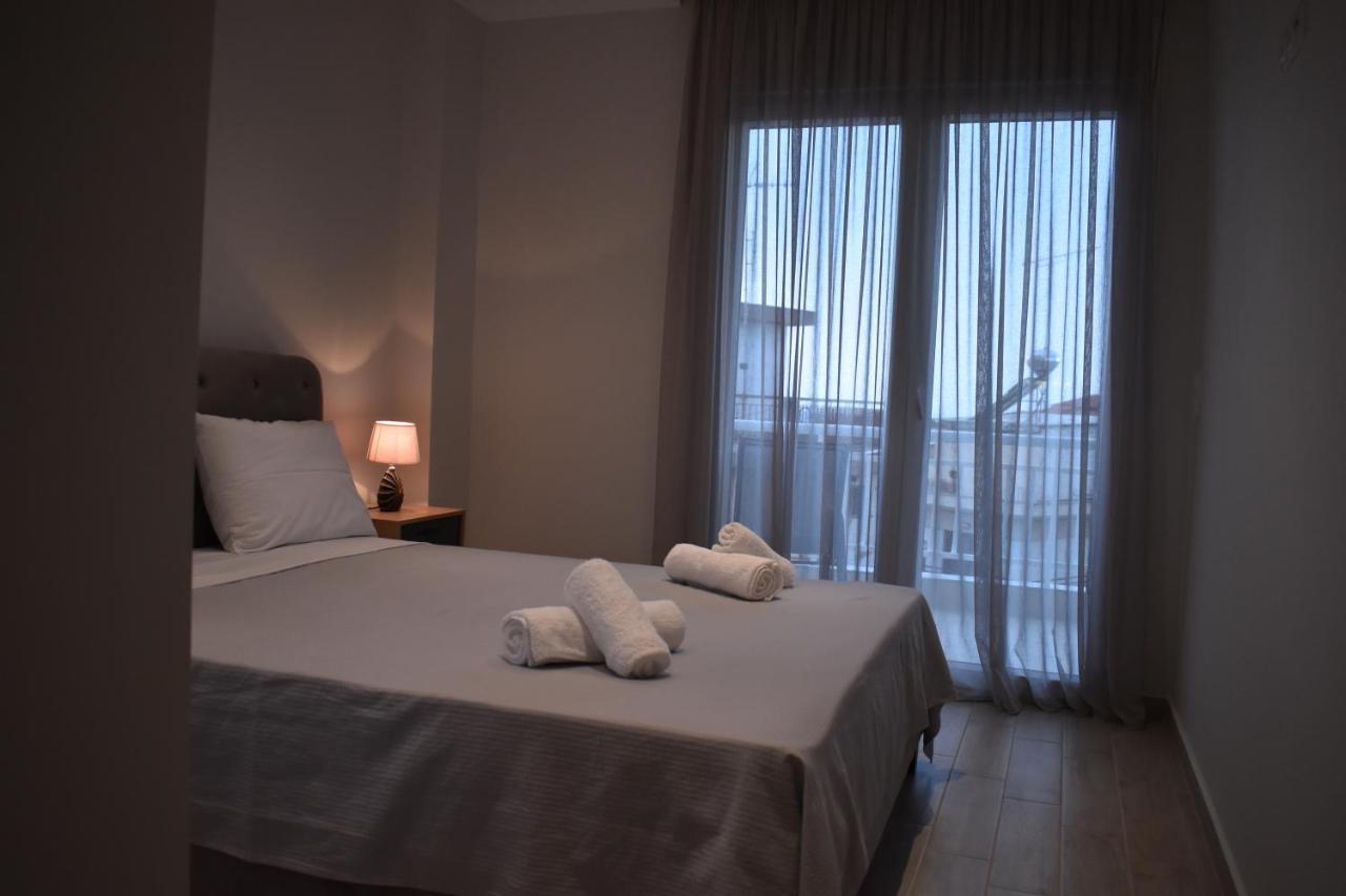 Sea View Luxury Apartment In Nea Kallikratia. Nea Kallikrateia Zewnętrze zdjęcie