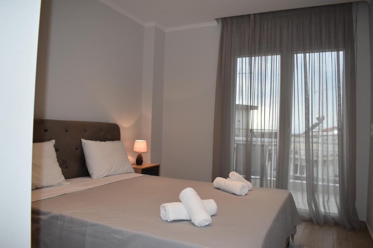 Sea View Luxury Apartment In Nea Kallikratia. Nea Kallikrateia Zewnętrze zdjęcie