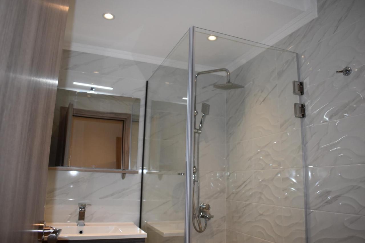 Sea View Luxury Apartment In Nea Kallikratia. Nea Kallikrateia Zewnętrze zdjęcie